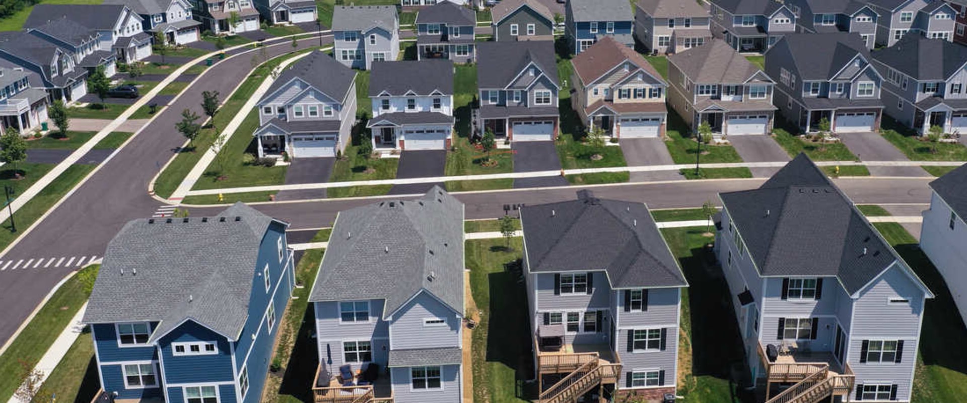 Interest Rates on Mortgages: An Overview